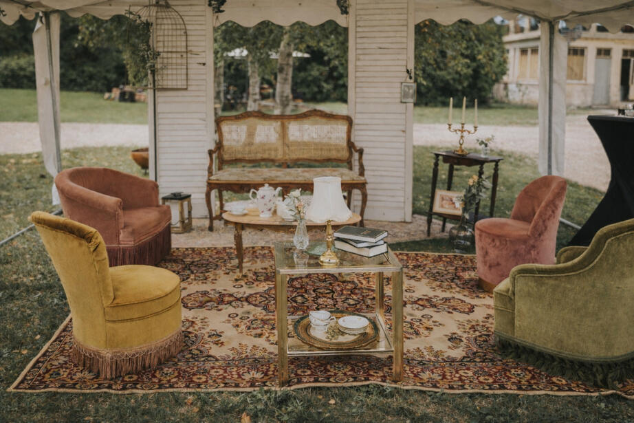 Coin Tea Time : un espace féminin et coloré, inspiré des salons de thé, pour un rendu cosy et convivial.