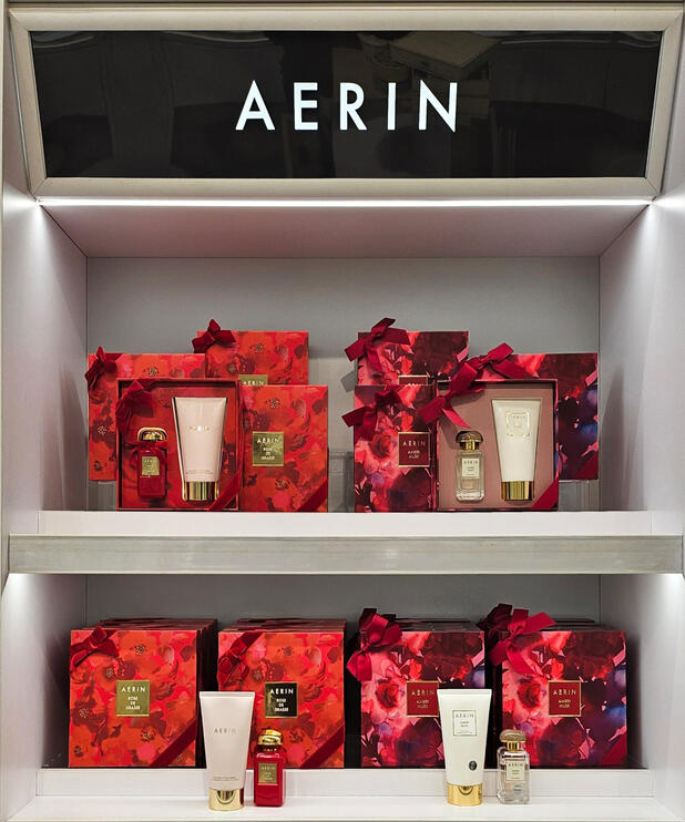 Agencement et mise en avant de produits : mise en avant et valorisation des produits et des différentes gammes pour créer une présentation attractive, lisible et harmonieuse.